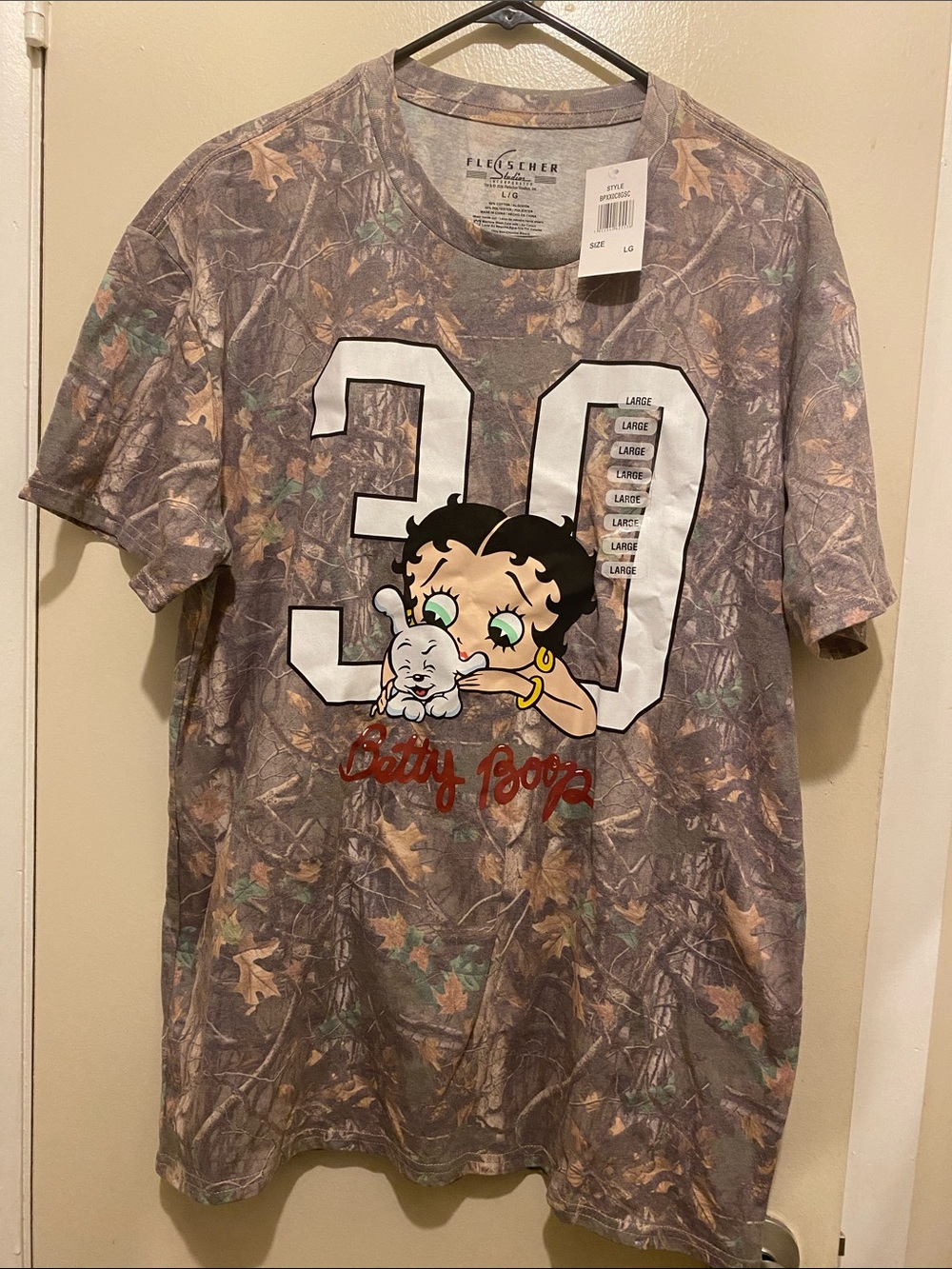 Fleischer Studios Betty Boop Tee in Camouflage Gray/Brown. Large